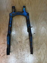 Load image into Gallery viewer, 1952-1978 Harley-Davidson Ironhead Sportster Swingarm 47607-52 47610-52
