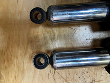 Load image into Gallery viewer, Harley Davidson Touring Rear Air Shocks 54532-85
