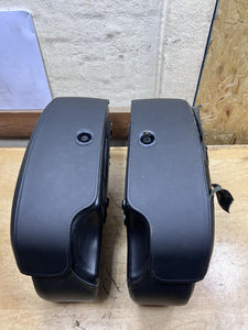 2002-2017 Harley Davidson Dyna Rigid Locking Leather Saddlebag Set 91615-09A