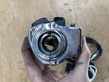 Load image into Gallery viewer, 44446579
